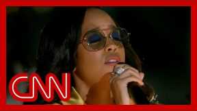 H.E.R. performs 'Love's In Need of Love Today'