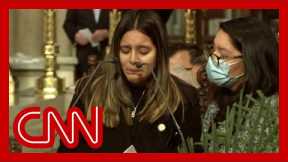 Watch: Wife of fallen NYPD officer delivers powerful eulogy