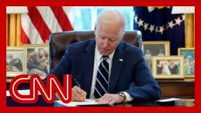 Biden leaves Democrats hanging as midterms burst into full swing