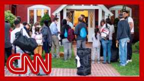 Inside the operation behind Martha’s Vineyard migrant flights