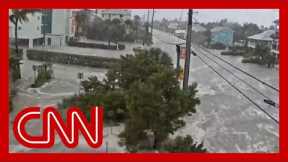 Timelapse shows hurricane storm surge flood streets in Fort Myers