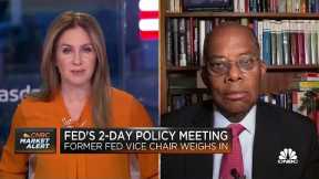 The market is disconnected from the Fed's comitment to combat inflation, says Roger Ferguson