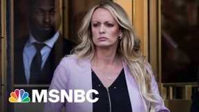 Stormy Daniels meets with prosecutors for Trump hush-money probe