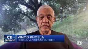 Khosla Ventures founder encouraging everyone to put money back into Silicon Valley Bank