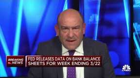 Fed: Deposits at commercial banks fell by $132 billion