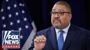 Alan Dershowitz: How can Alvin Bragg put this man on the witness stand?