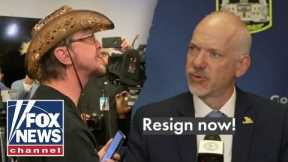‘SENSELESS MURDER’: Man heckles Athens mayor at press conference
